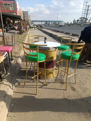 Bar Set of Drum Table and 4 Chairs 