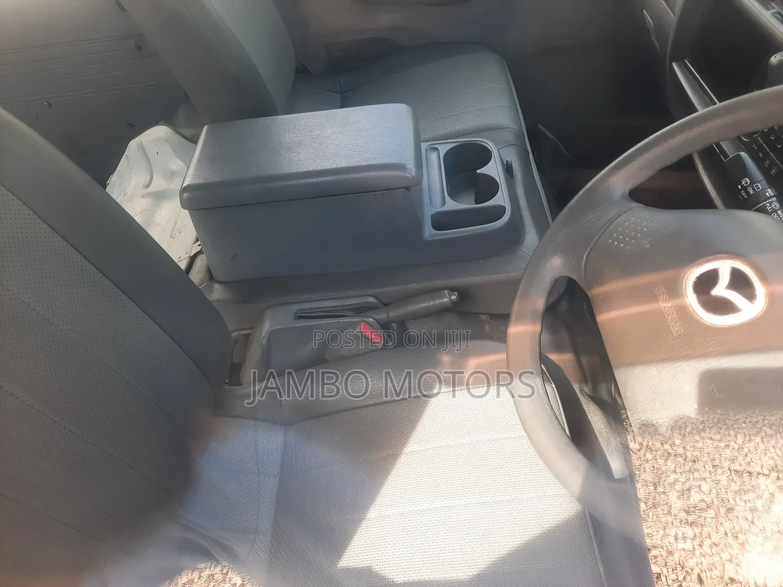Mazda Bongo 2017 White