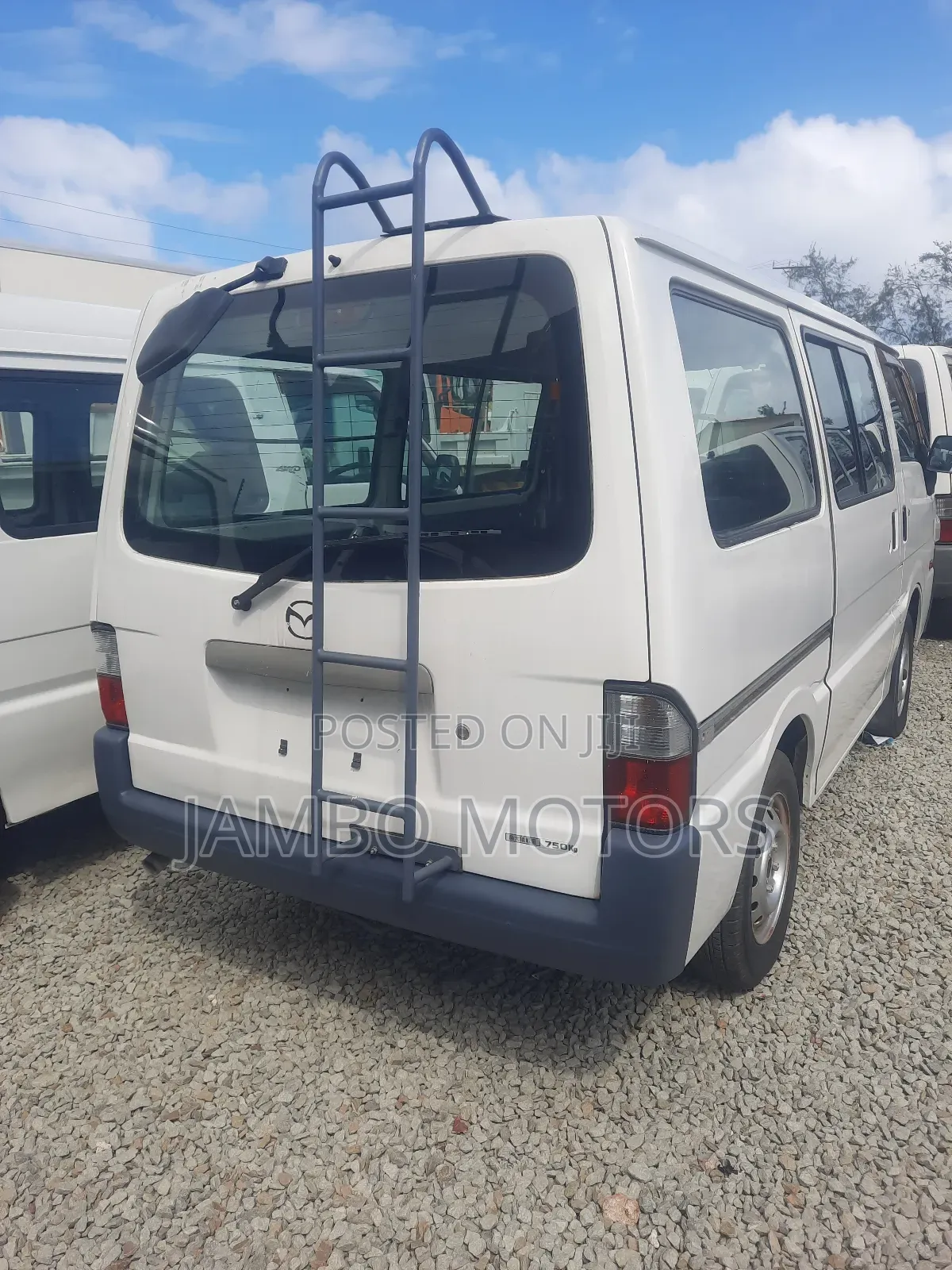 Mazda Bongo 2017 White
