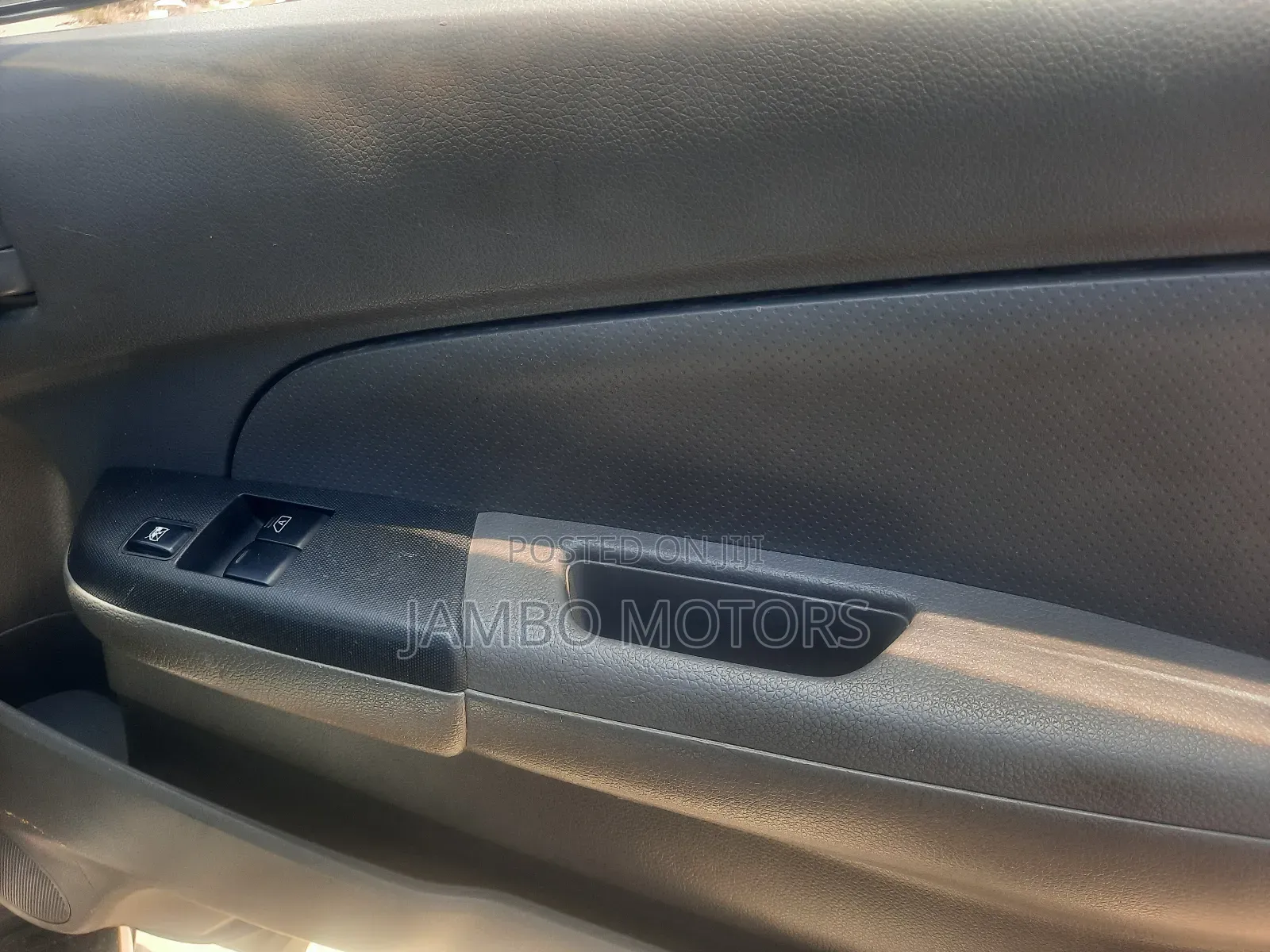 Nissan Caravan (Urvan) 2018 Grey