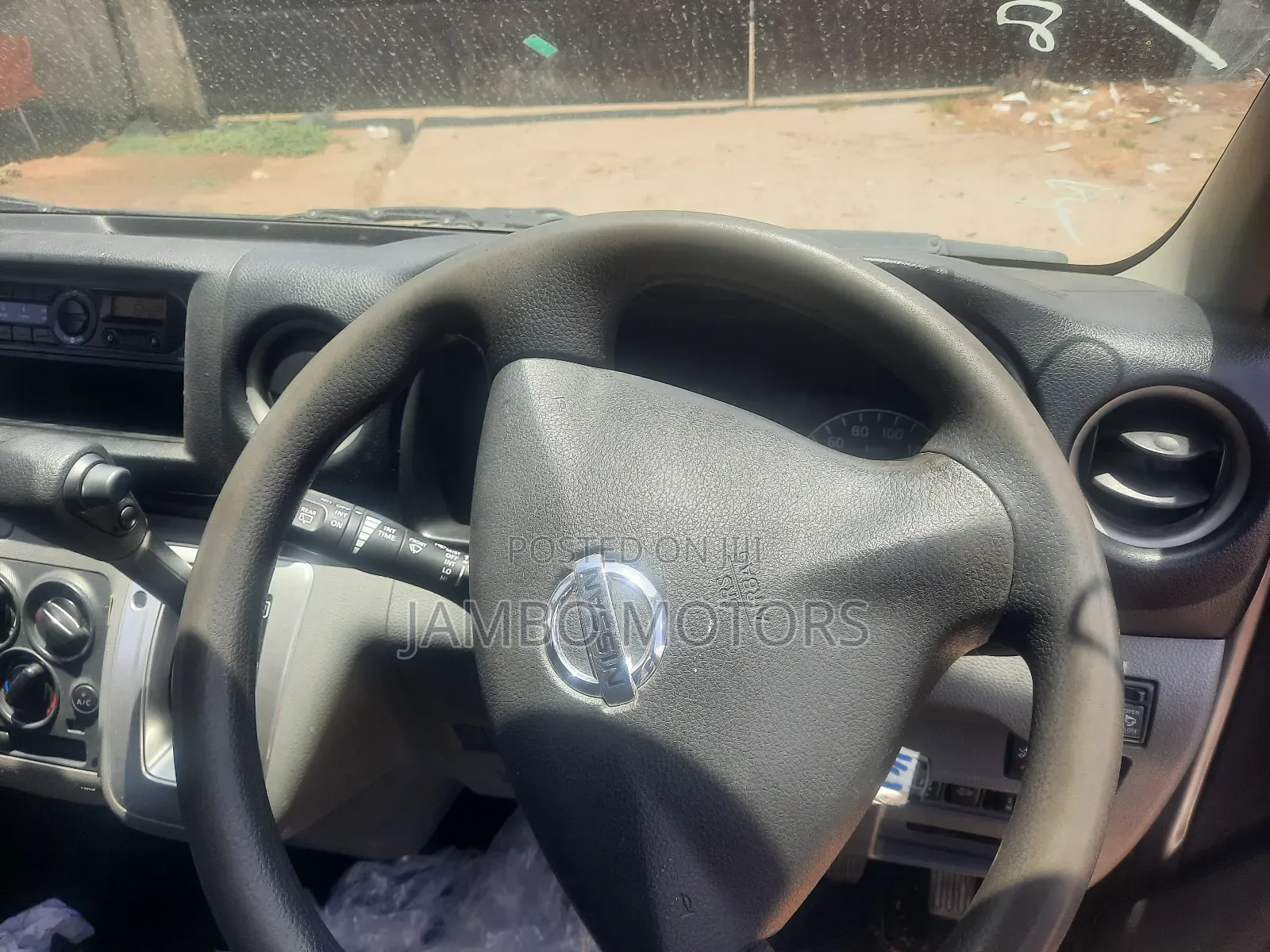 Nissan Caravan (Urvan) 2018 Grey