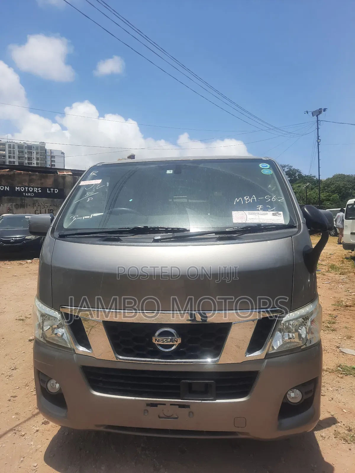 Nissan Caravan (Urvan) 2018 Grey