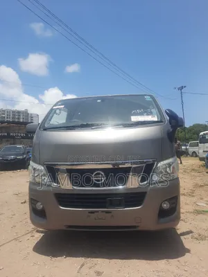 Nissan Caravan (Urvan) 2018 Grey