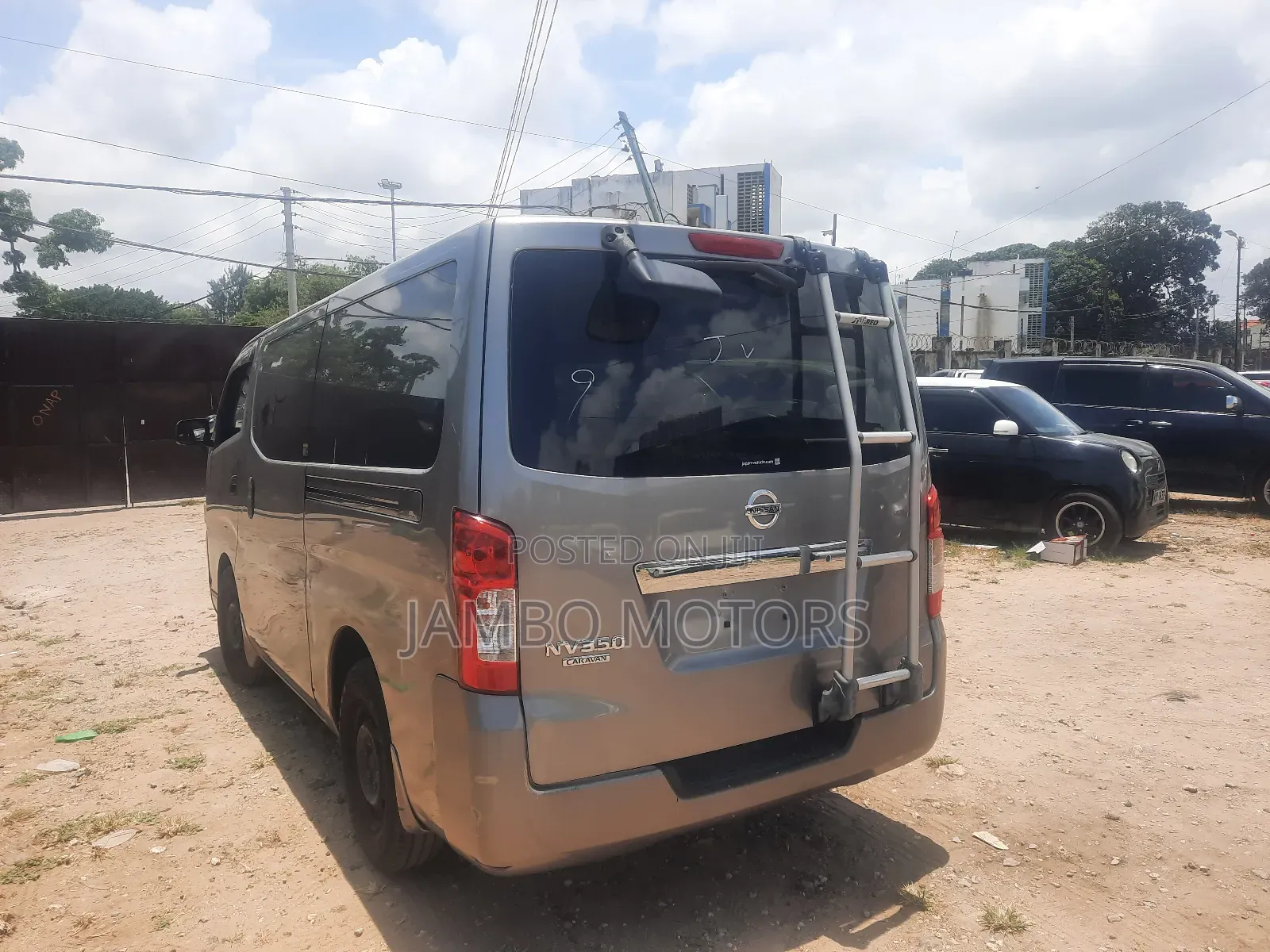 Nissan Caravan (Urvan) 2018 Grey
