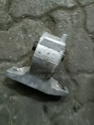 Gearbox Mounting for Step Wagon