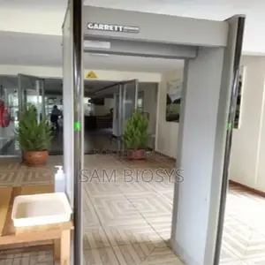 Garret Walktrough Metal Detector