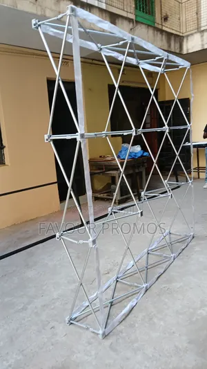 Media Banner Stand