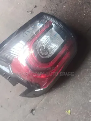 Sienta 2015 Body Light