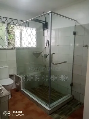 Frameless Shower Cubicles