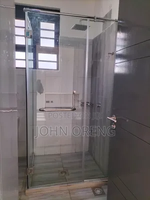 Frameless Shower Cubicles