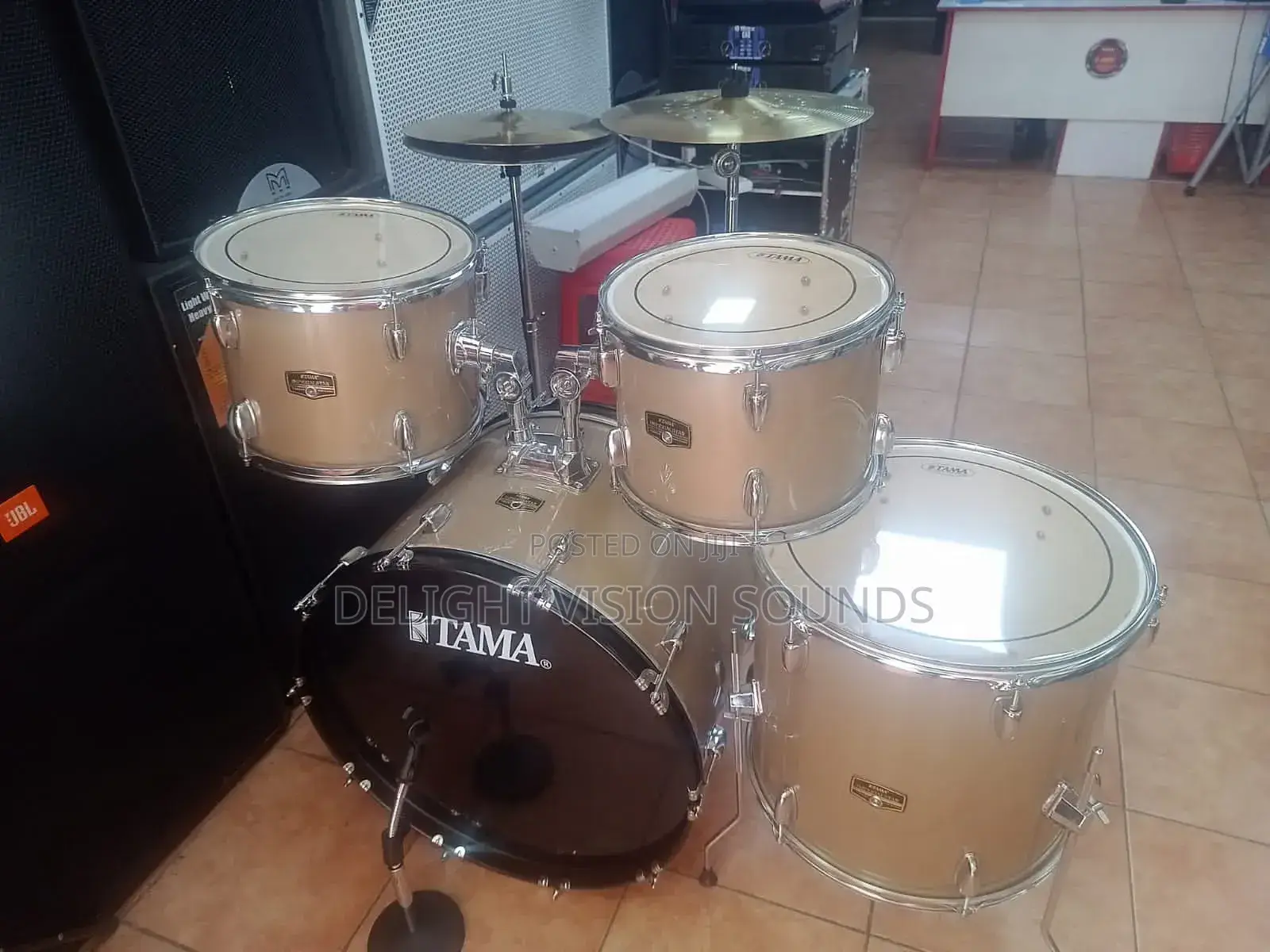 Tama Drum Set