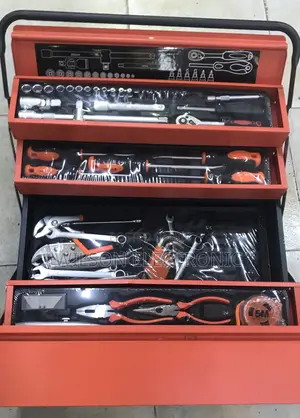 85pc Box Toolset. 1/4” 1/2”