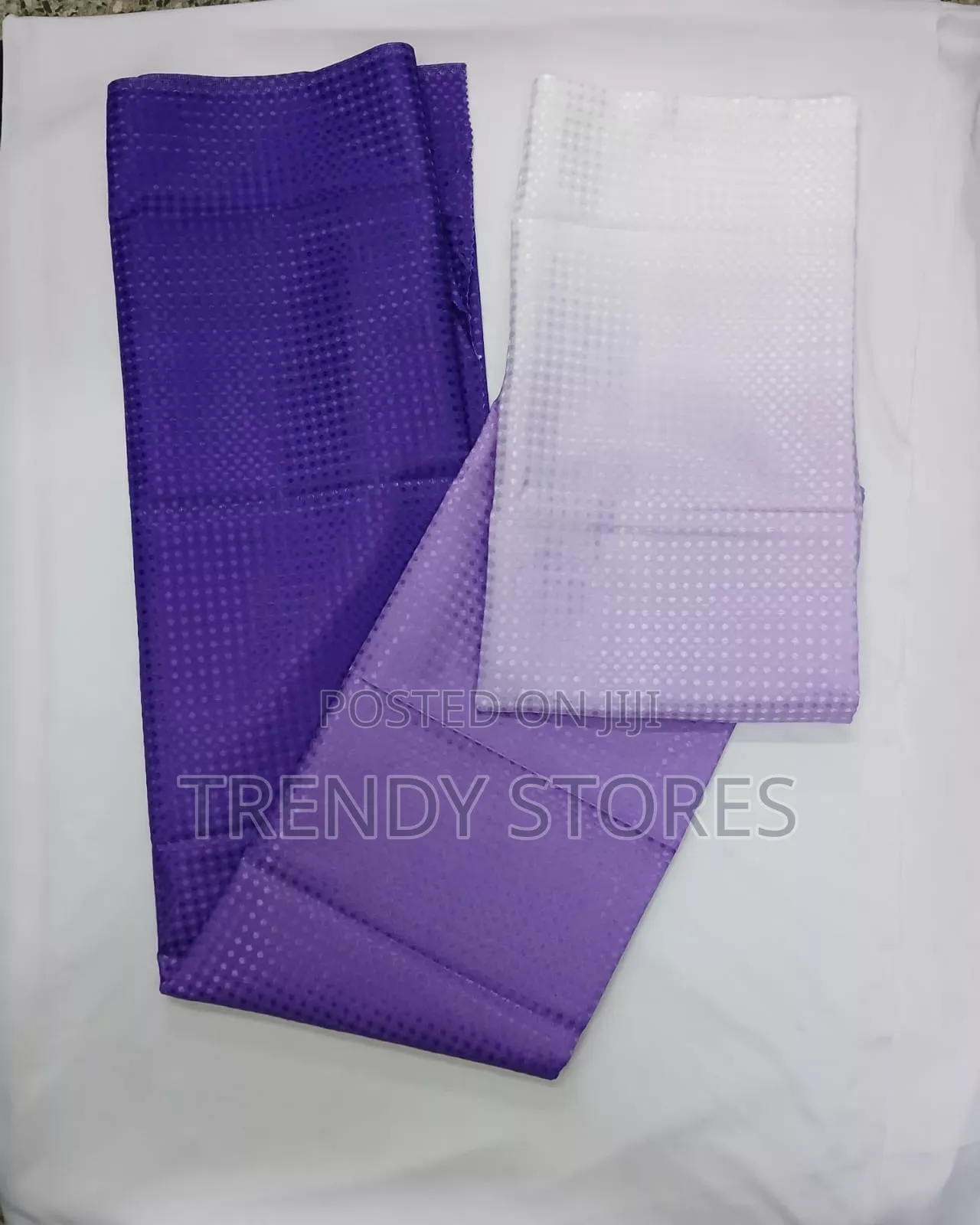 White Purple Polyster Shower Curtains