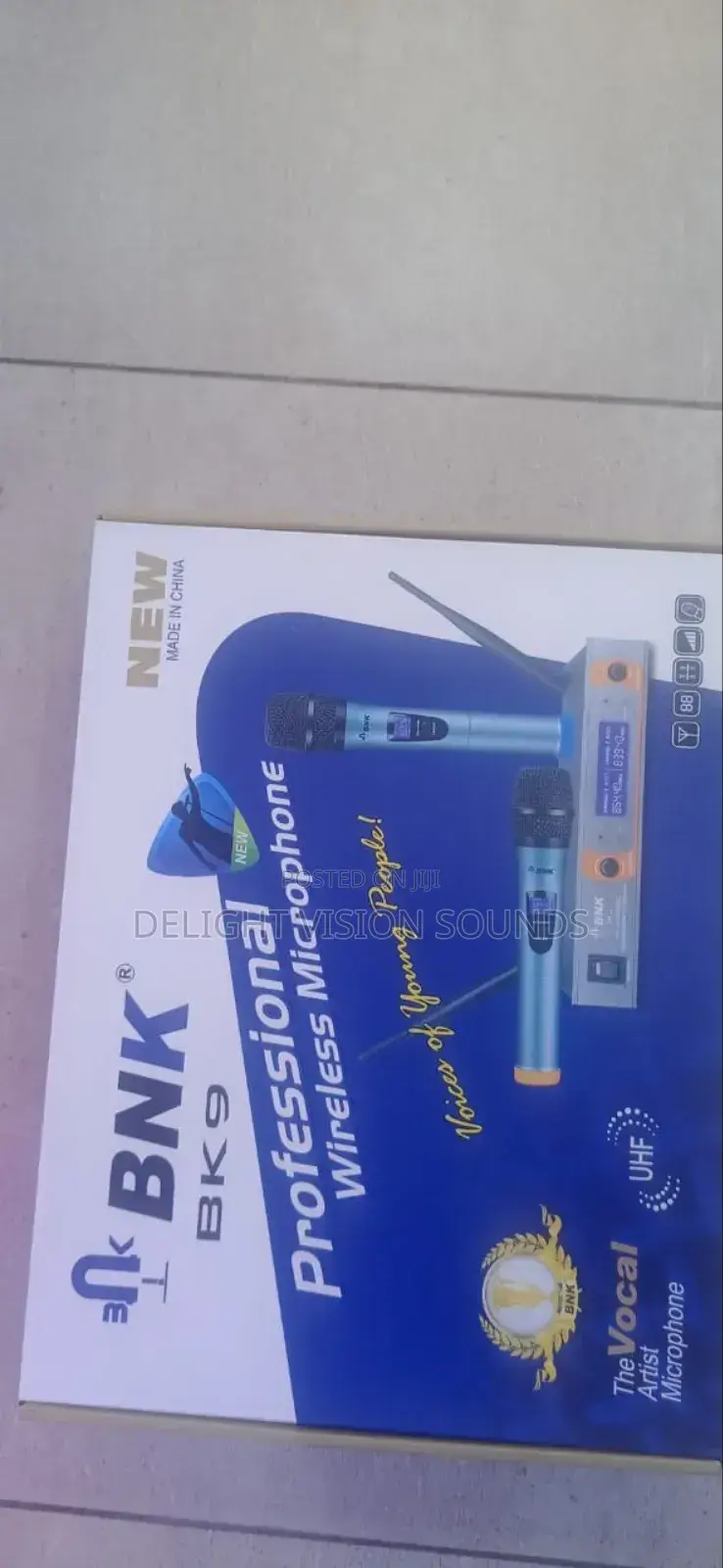 BNK BN9 Wireless Microphone