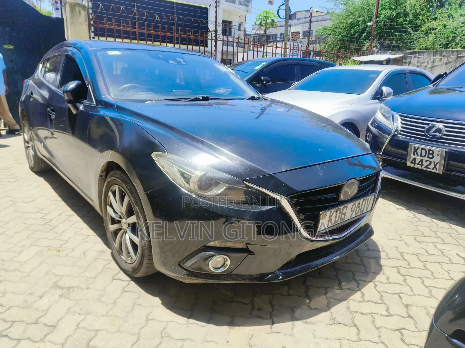 Mazda Axela SV Premium 2014 Black