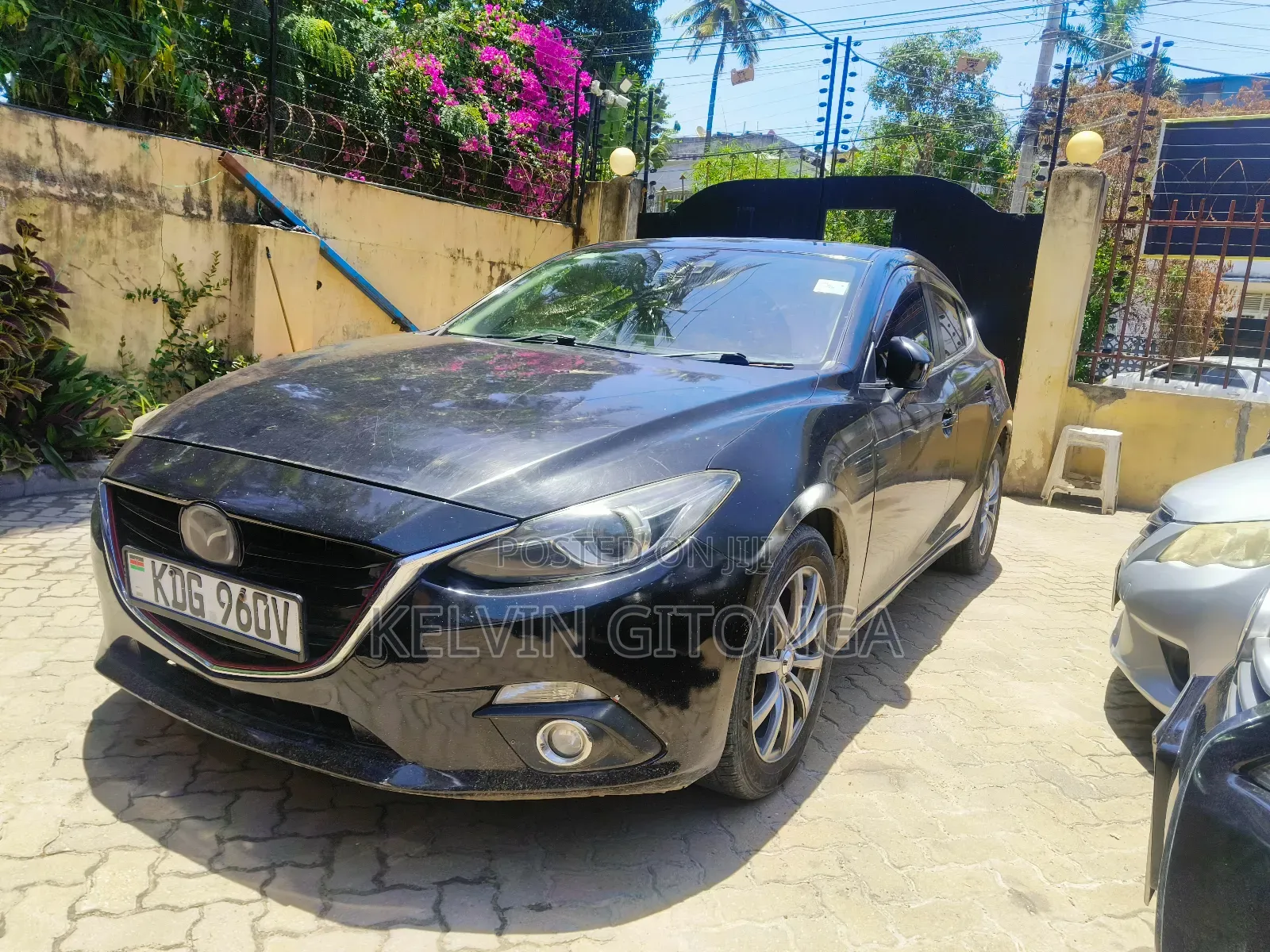 Mazda Axela SV Premium 2014 Black