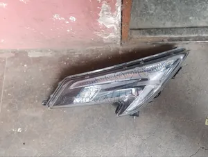 Juke 2017 Headlight