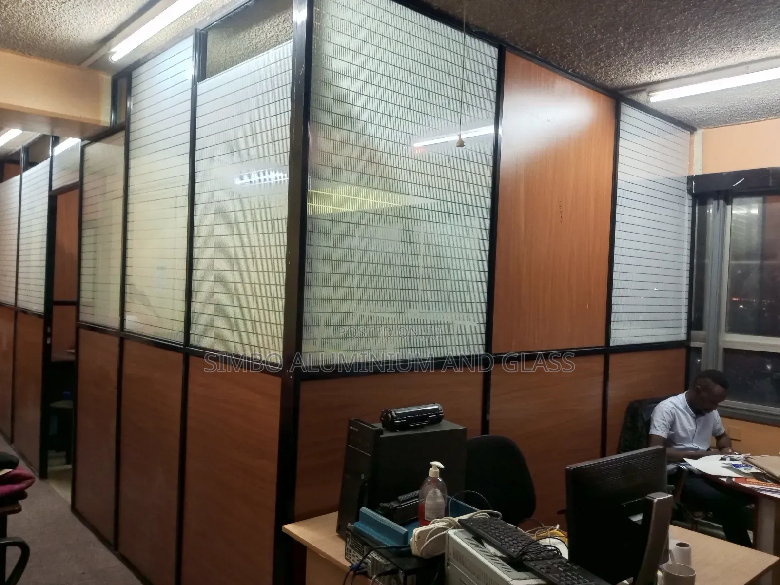 Aluminium Office Partition