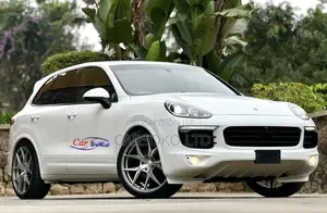 Porsche Cayenne 2017 White