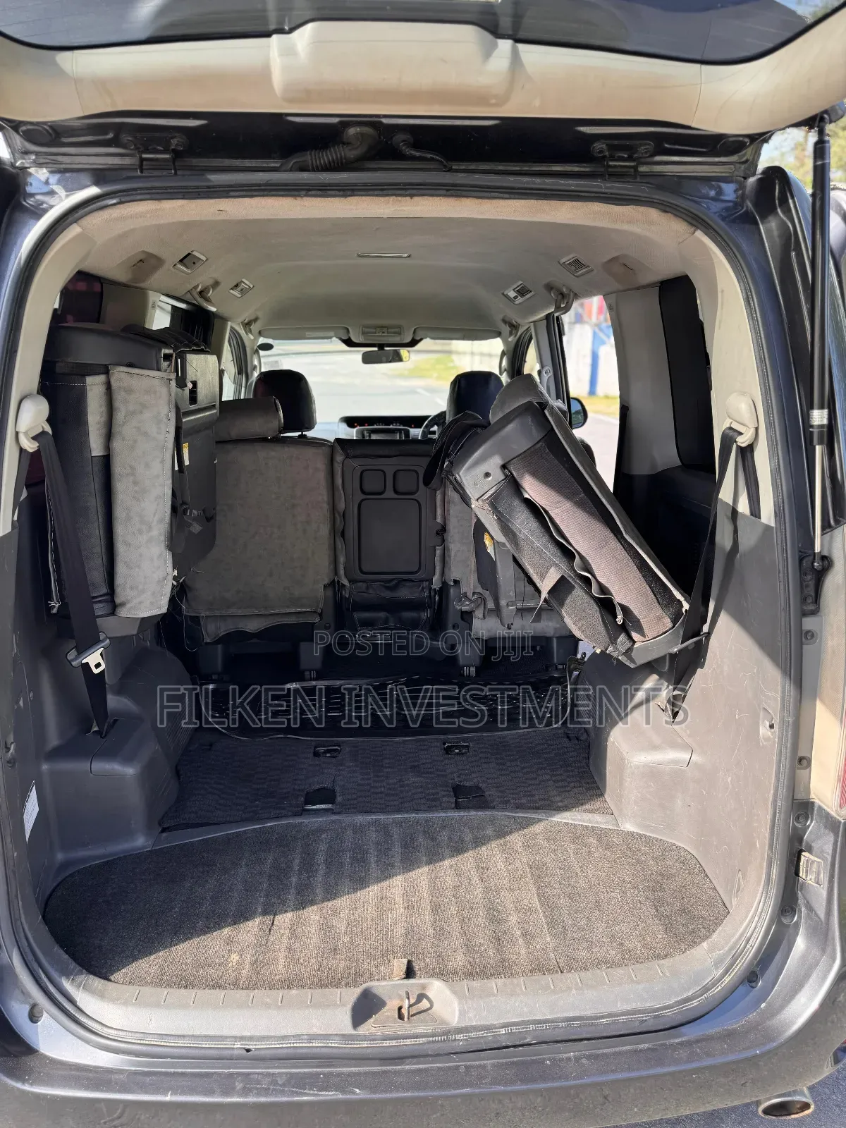 Toyota Voxy 2011 Grey