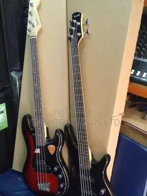 Bass Guitar Fender USA 4 String