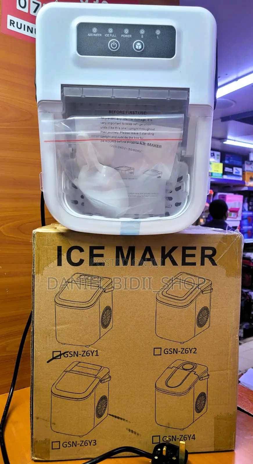 Ice Cube Maker