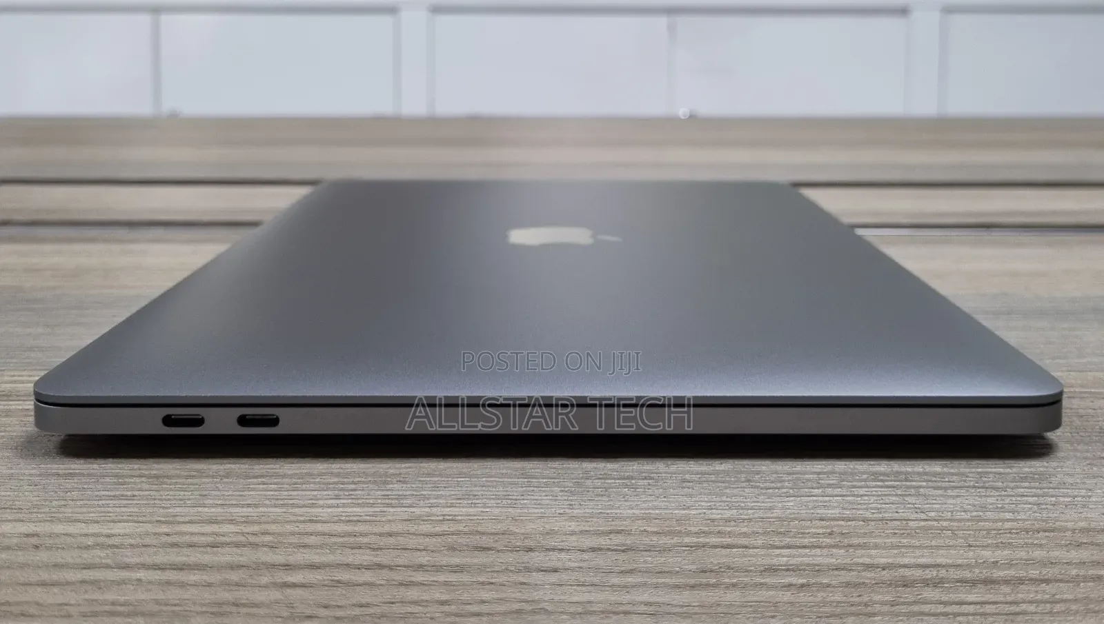 Laptop Apple MacBook Pro 2018 16GB Intel Core I7 SSD 1T