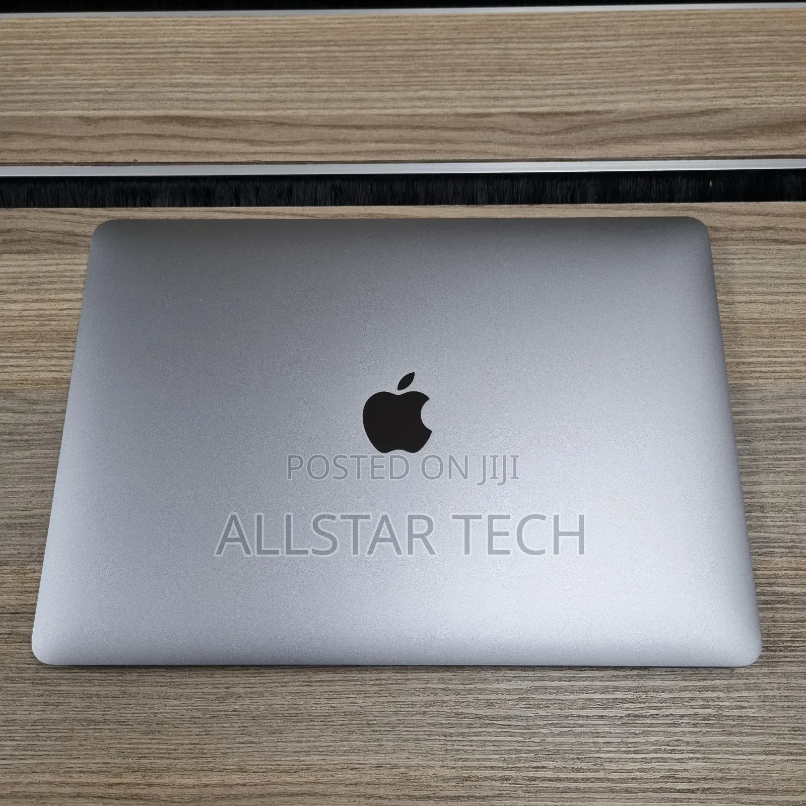 Laptop Apple MacBook Pro 2018 16GB Intel Core I7 SSD 1T