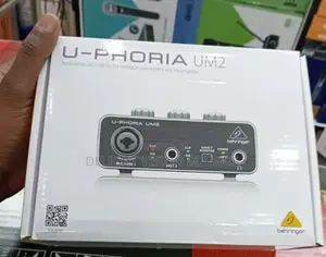 Behringer U-Phoria UM2 Audio Interface
