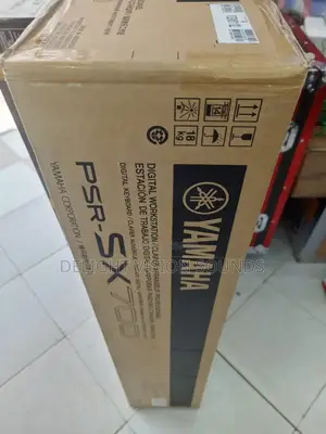 Yamaha PSR-Sx700 Digital Keyboard