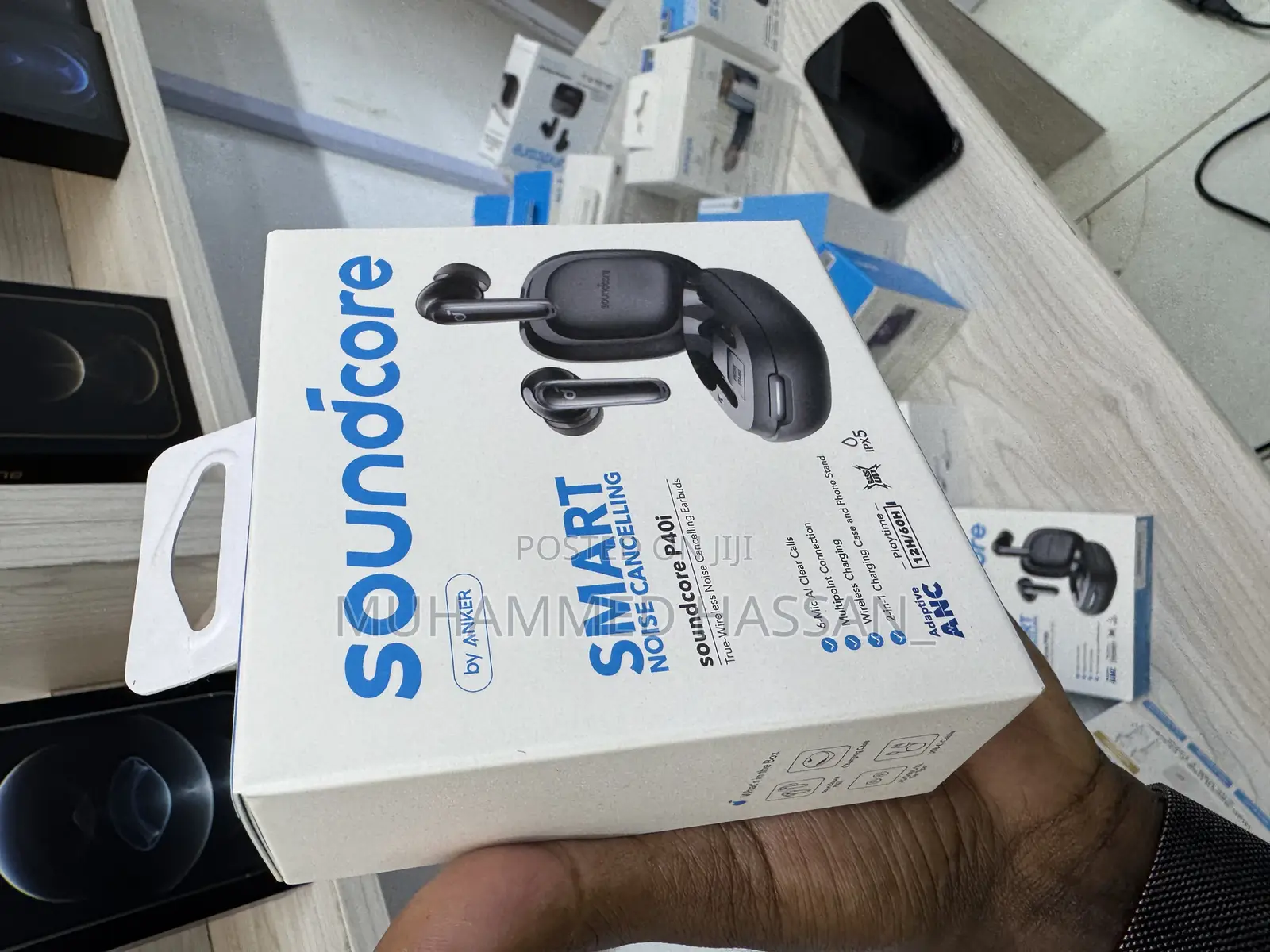 Anker P40i