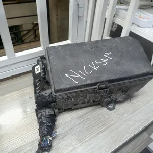 Prado 150 Fusebox.