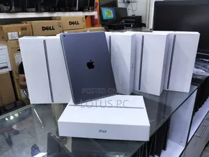 New Apple iPad 10.2 (2020) 32 GB Gray