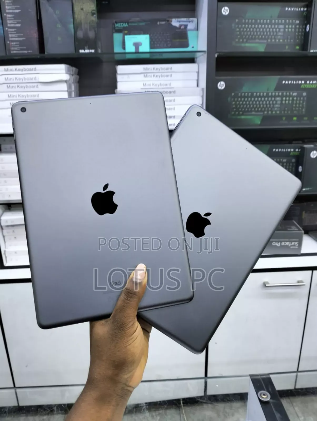 New Apple iPad 10.2 (2020) 32 GB Gray