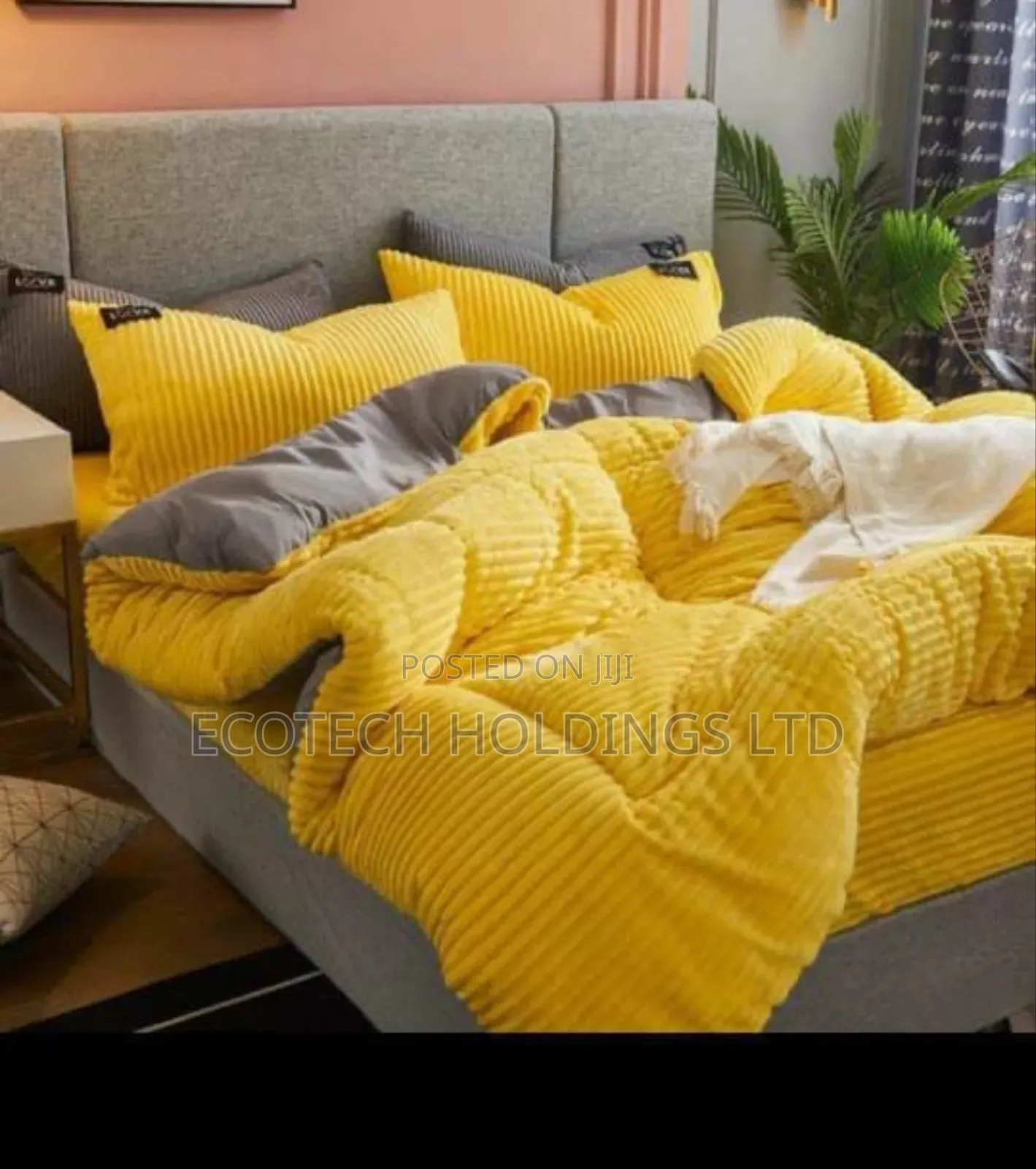 6 By 7 Velvet Duvet Plus 1 Bedsheet And 2 Pillowcase Bf4