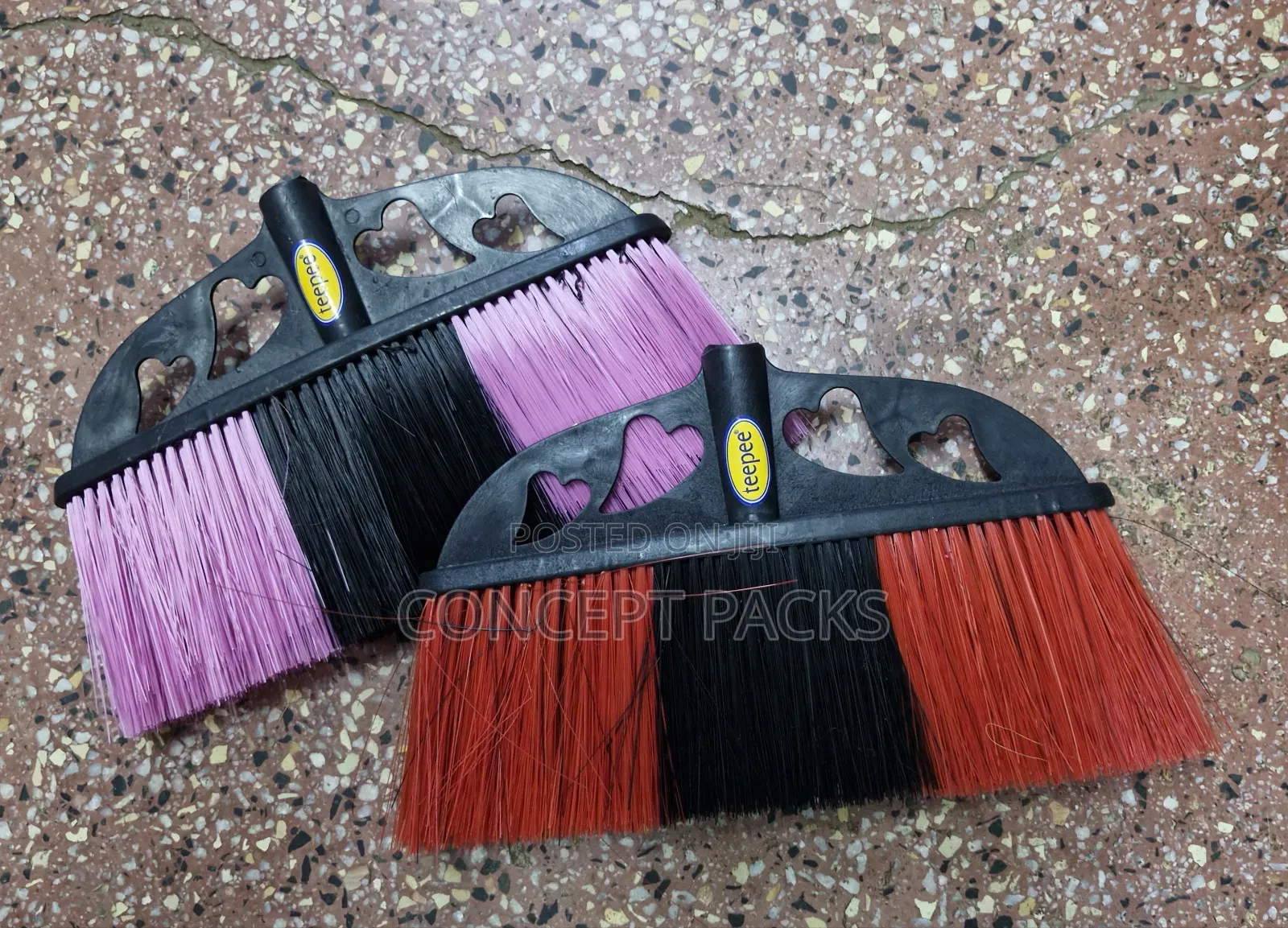 12pcs Straight Soft Sweeping Broom With Handle.