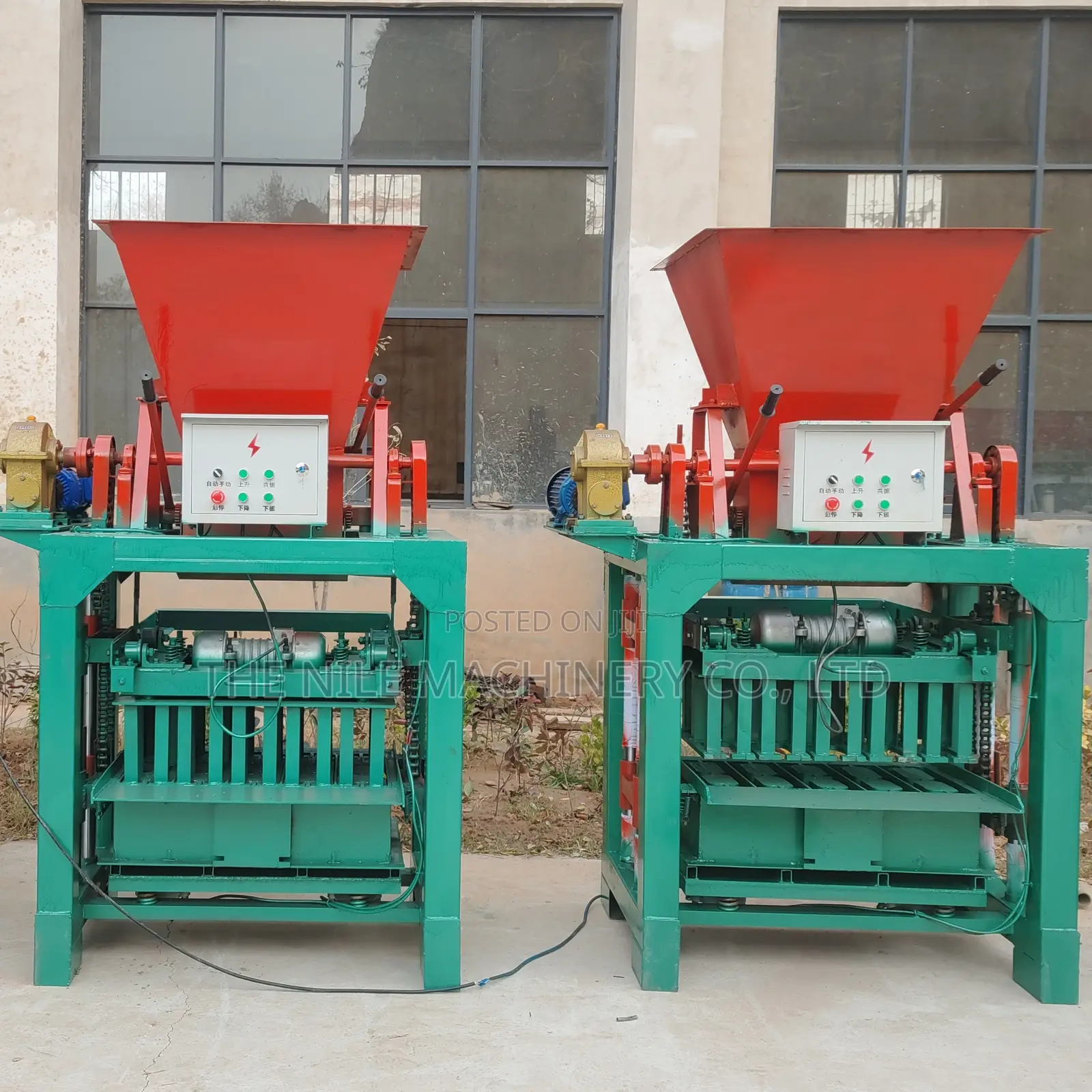 Hollow Solid Cement Brick Molding With Hopper
