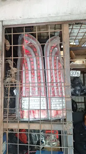 Toyota Hiace 7l Led Original Tail Lights