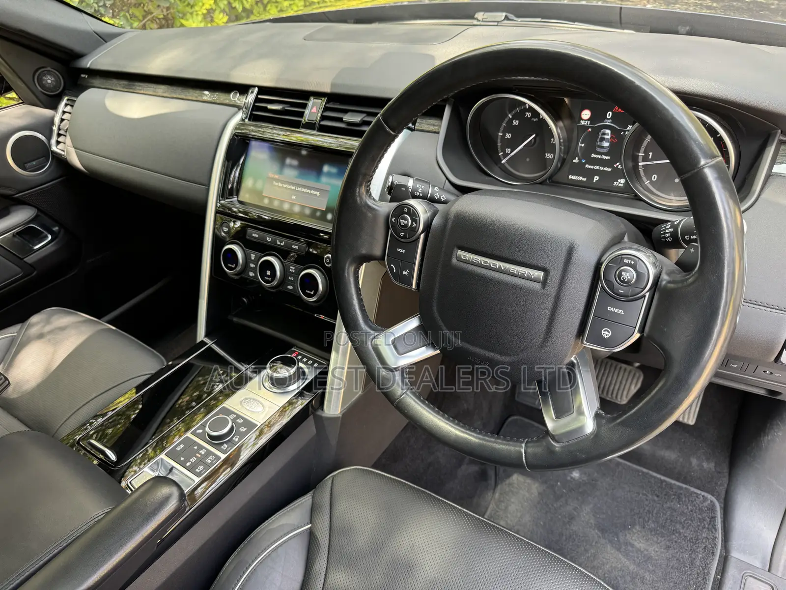 Land Rover Discovery 2017 Blue