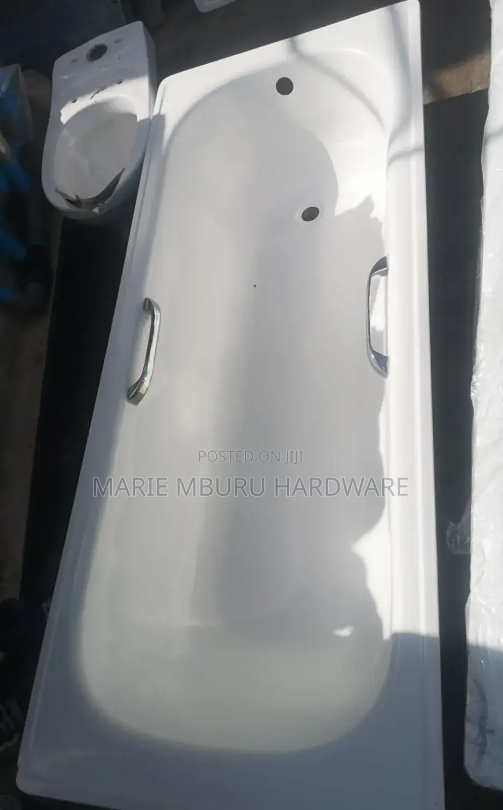 Bathtub Available X UK