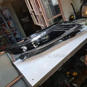 Harrier 2015 Headlights