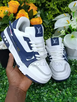 Lv Trainers Black White, Blue White