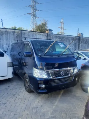 Nissan Caravan (Urvan) 2017 Black