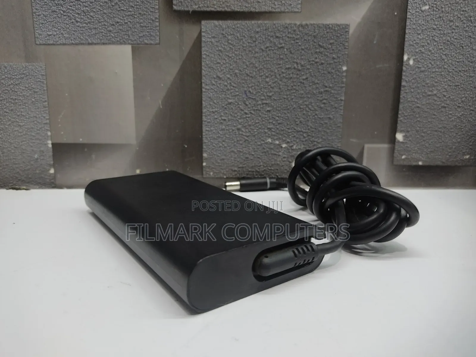 19.5V 9.23A 180W AC Adapter Charger for Dell Alienware M17X