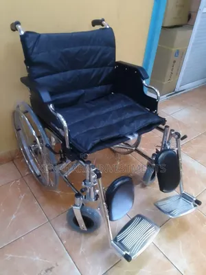 Heavy Duty Extra Wide Wheelchair DY01951