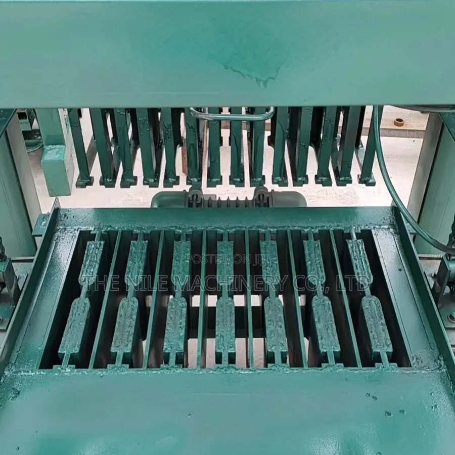 Concrete Block / Brick Machine for Light Wall Material