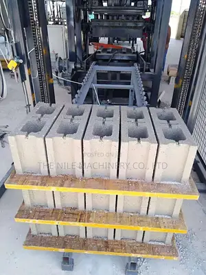 Electric Or Diesel Concrete Hollow Block Making Machine