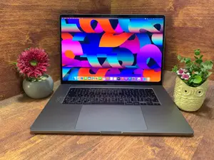 Laptop Apple MacBook Pro 2019 64GB Intel Core I9 SSD 1T