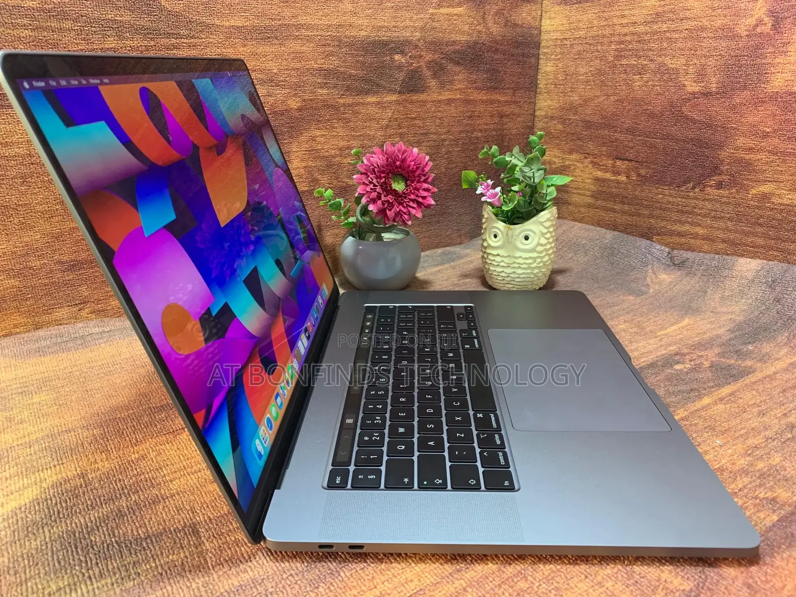 Laptop Apple MacBook Pro 2019 64GB Intel Core I9 SSD 1T