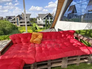 Pallet Fiber Filled Cushion